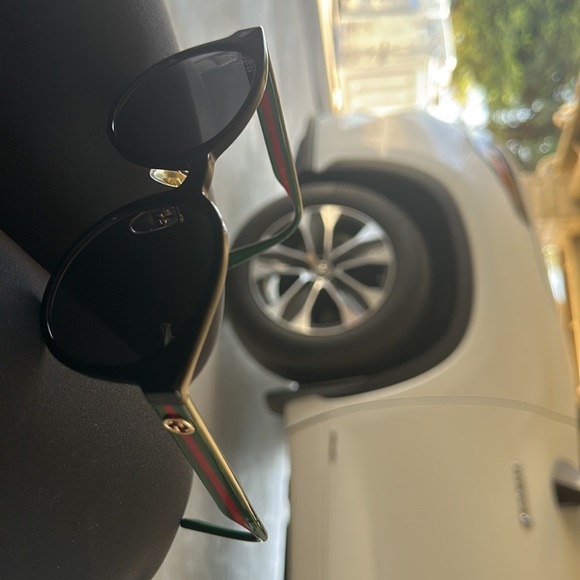 Gucci - Picture 3 of 5